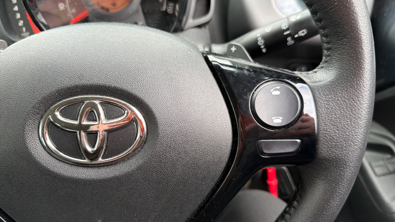 Toyota Aygo 1.0 VVT-i X-Trend 5dr x-shift Petrol Hatchback